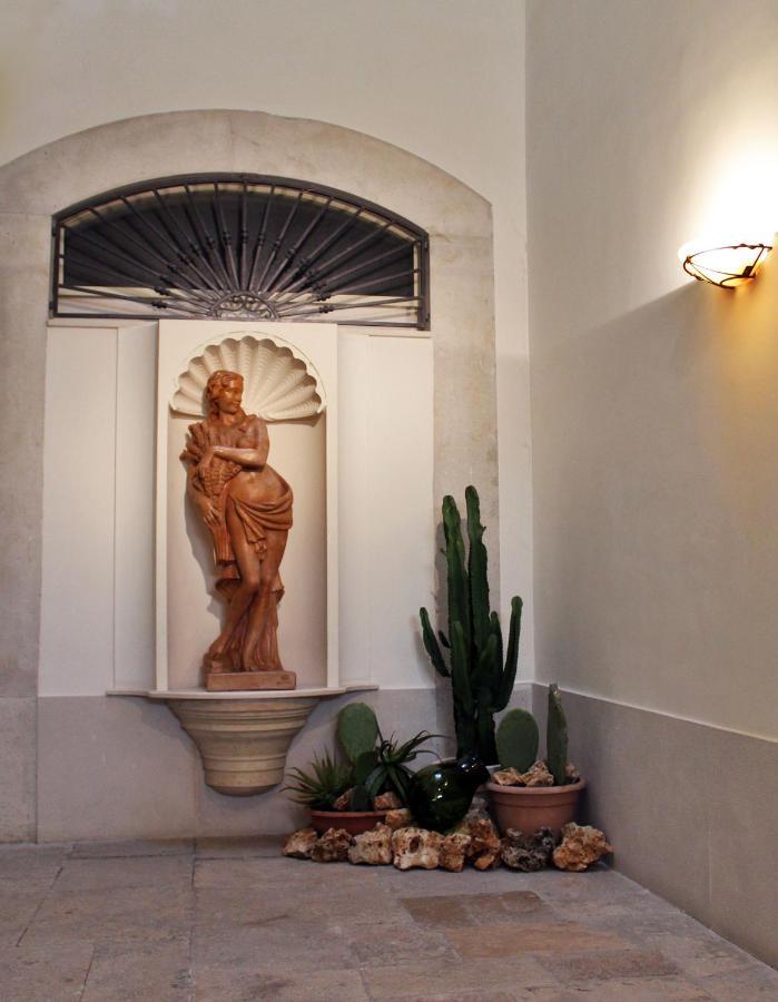 Bed and Breakfast Dimora De Brado Trani Exterior foto