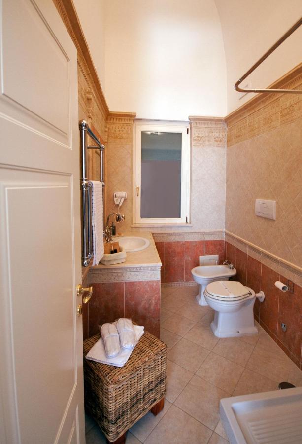 Bed and Breakfast Dimora De Brado Trani Exterior foto