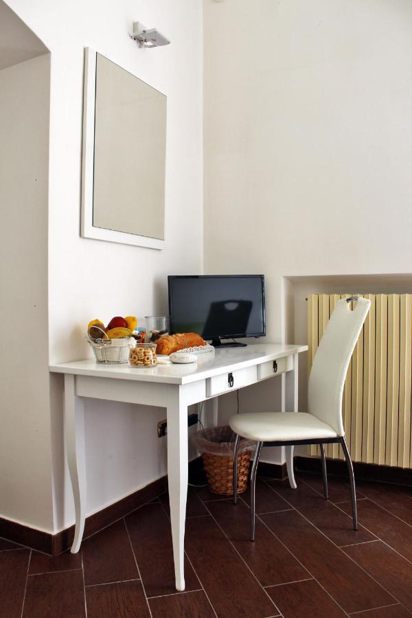 Bed and Breakfast Dimora De Brado Trani Exterior foto